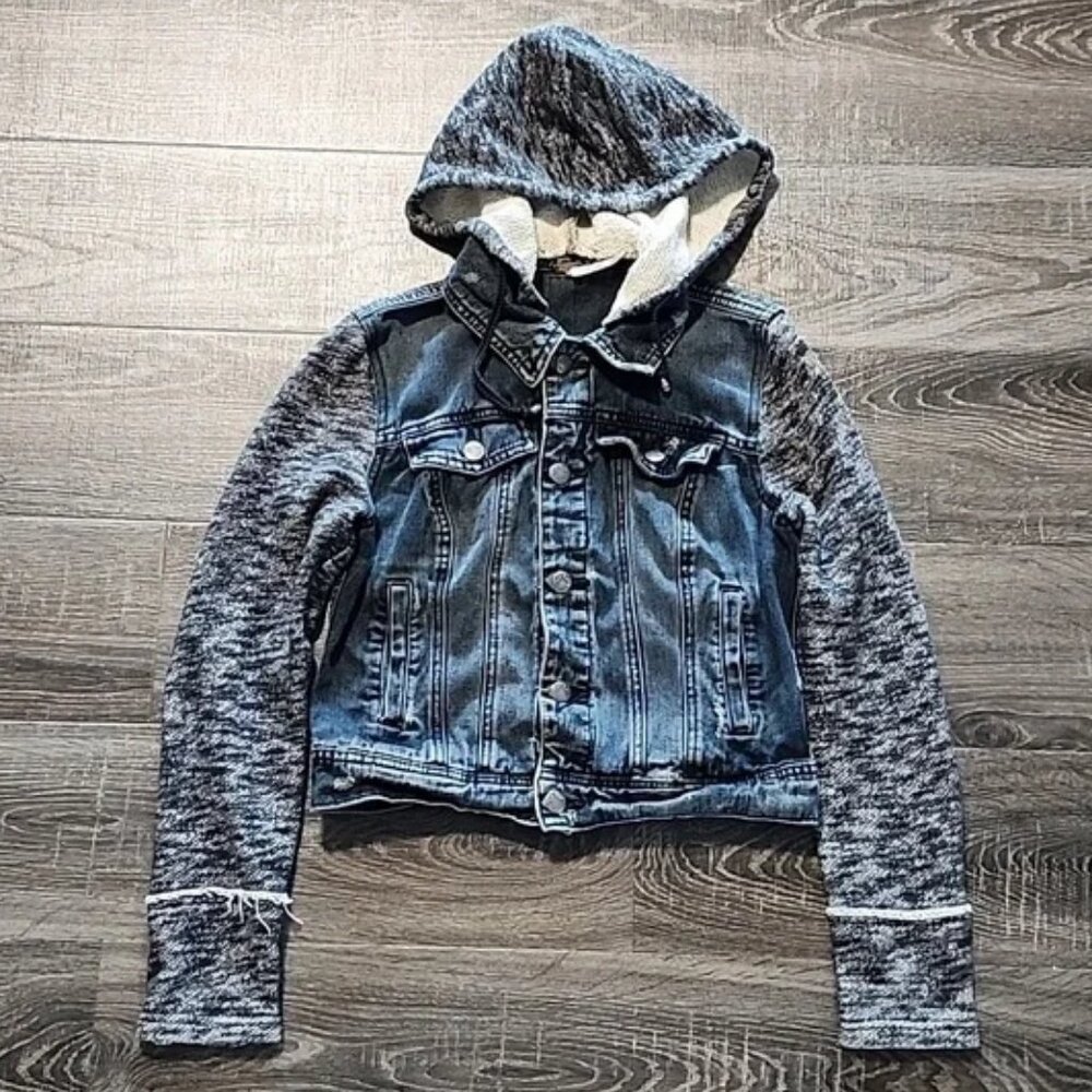 🌴 Free People Jean Jacket with Removable Hood 🌴